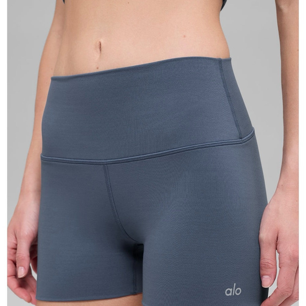 ALO Yoga Women's bluestone High-Waist Shorts